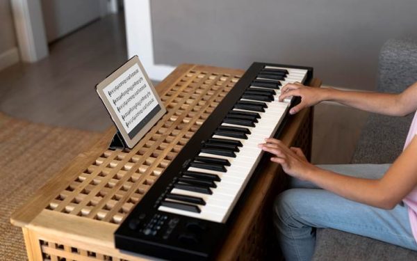 Stop Struggling With How to Play Piano for Beginners and Start Progressing