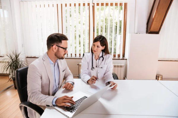 How to Become a Healthcare Project Manager